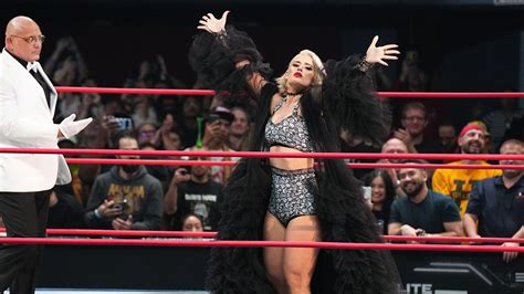 AEW Women's champ 'Timeless' Toni Storm on Dynasty, Jacksonville shows