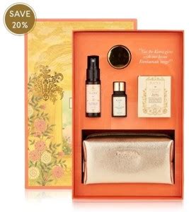 KAMA AYURVEDA Kumkum Glow Gift Box Price in India - Buy KAMA AYURVEDA ...