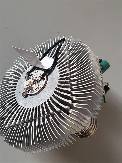 I made a triple light bulb. : r/flashlight