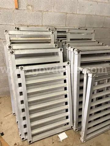 Tandem Shelving and dunnage racks for Freezers or coolers | GovDeals