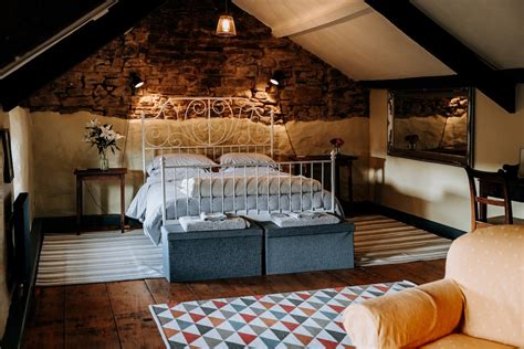 Login Vacation Rentals & Homes - Wales, United Kingdom | Airbnb