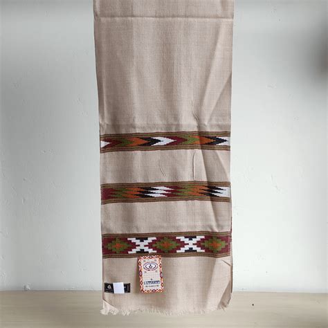 Hand Woven Pollywool Muffler – Bhuttico Shawls