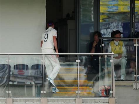 Ashes: James Anderson to undergo scan after sustaining tightness