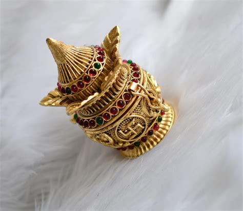 Antique gold tone kemp-green Kalash kumkum box dj-38606 – dreamjwell