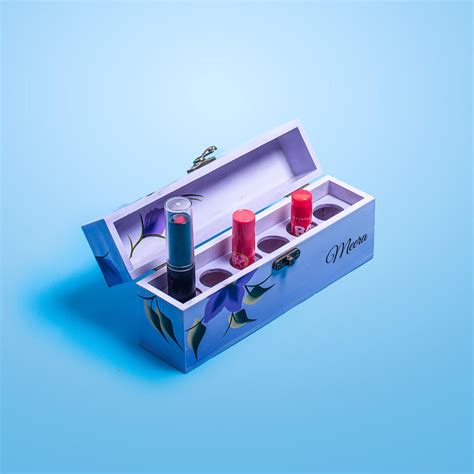 Buy Personalized One Stroke Art Lipstick Box - Purple Flowers Online On ...