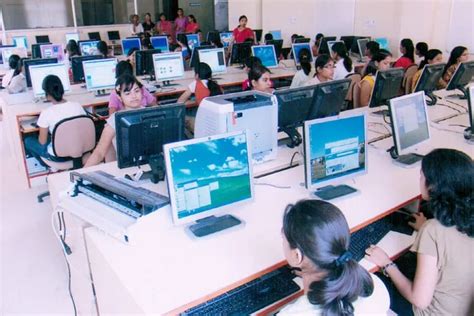 Raj Kumar Goel Institute of Technology & Management Ghaziabad Campus ...