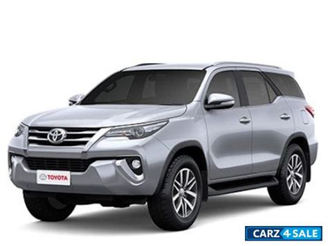 Toyota Fortuner 2.8 4x2 MT Diesel price, specs, mileage, colours ...
