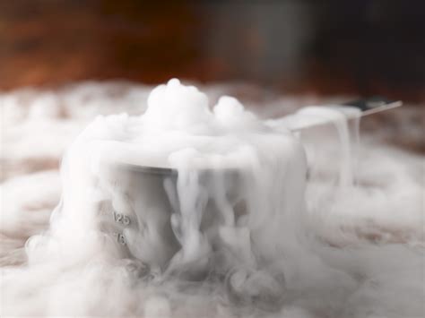 10 Dry Ice Experiments