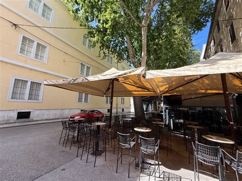 Suncobrani 5.5x5.5 2 komada