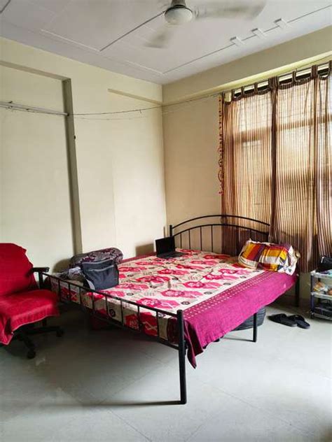 124+ Flats / Apartments for Sale near Bank of Baroda Gaur Chowk, Noida ...