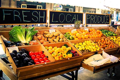 Local Produce Market 的图像结果
