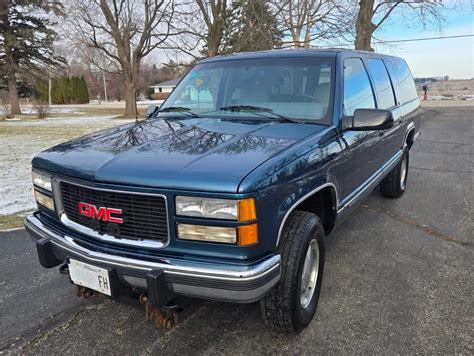 Funeral Home Survivor: 1994 GMC Suburban SLE | Barn Finds