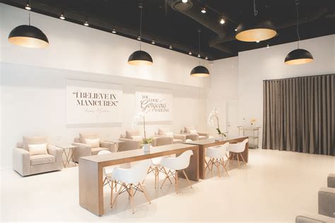 Modern Nail Salon | Nail Designs