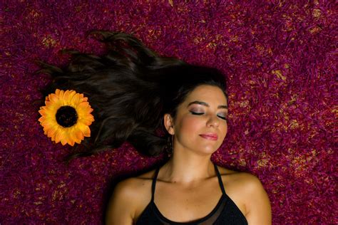 Valentina Rodríguez presentará adelanto exclusivo de su nuevo álbum en el Centro de Extensión ...