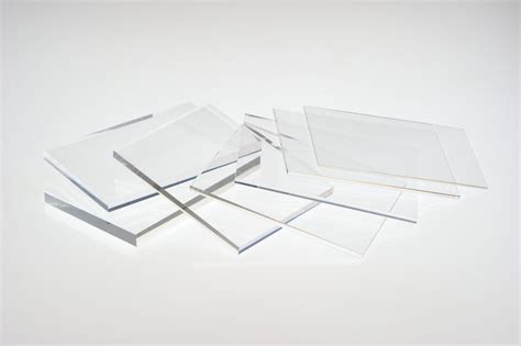 Acrylic vs Perspex: Make the Right Choice for Projects