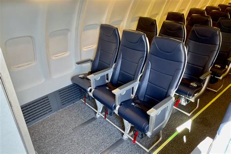 First look inside and where to sit on Avelo’s Boeing 737-800 - The ...