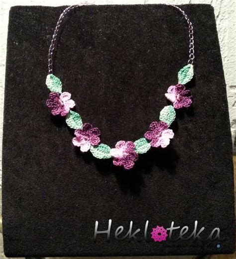 Ogrlice: Heklana ogrlica sa cveticima
