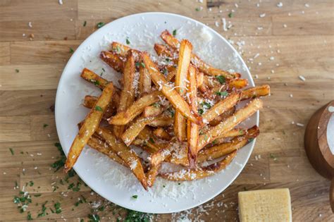 PARMESAN TRUFFLED FRENCH FRIES - Kalorik