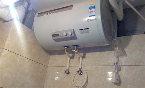 能热水器的安装_燃气热水器安装_热水器安装配件_安装热水器视频