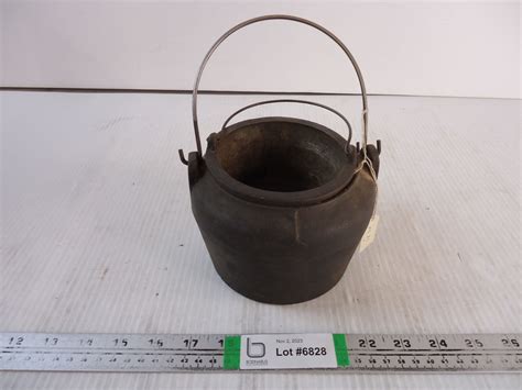 Blacksmith's Cast Iron Melting Pot