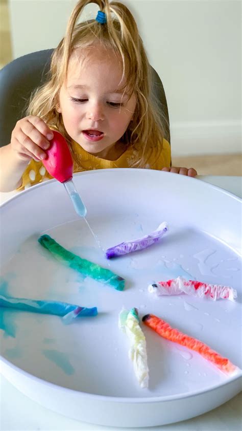 7 Days of Play on Instagram: "How to make colorful paper worms that wiggle! All you need to do ...