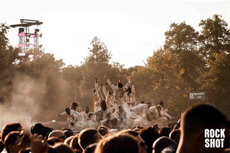 All Points East 2025: SAULT, Cleo Sol & Chronixx Deliver Provenance Amid A Day Of Powerful ...