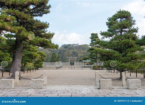 Gate of the Mausoleum of Emperor Nintoku Daisen Kofun in Sakai, Osaka ...