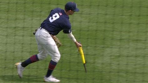 Ever see a broken bat single -- with an aluminum bat? - ESPN Video