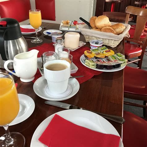 DAS FEUERSCHIFF (Hamburg) - Hotel Reviews, Photos, Rate Comparison ...