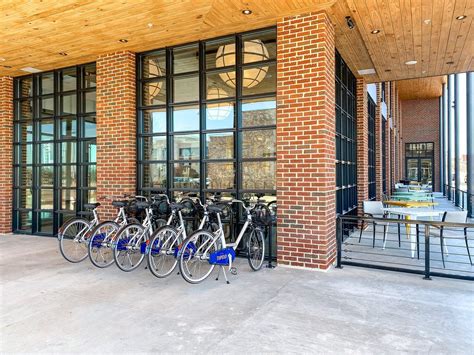 9 of the Best Things to Do in Tupelo Mississippi for Couples | HCB