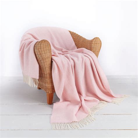 Cashmere Throws for Bed & Sofa | The Wool Company