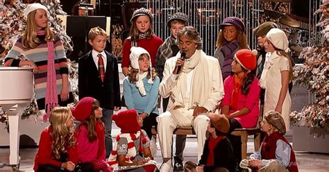 Andrea Bocelli surprise the world with his ‘Santa Claus Is Coming To ...