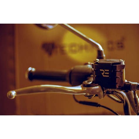 Royal Enfield Meteor 350 Break Fluid Cap/ Disc Oil Cap ...