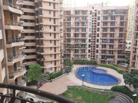 Property for rent in Noida for Rs 25000 available Immediately -Inactive
