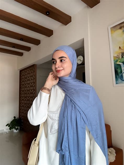 Fashionista blue classic jersey hijab – PASTEL PARROTS