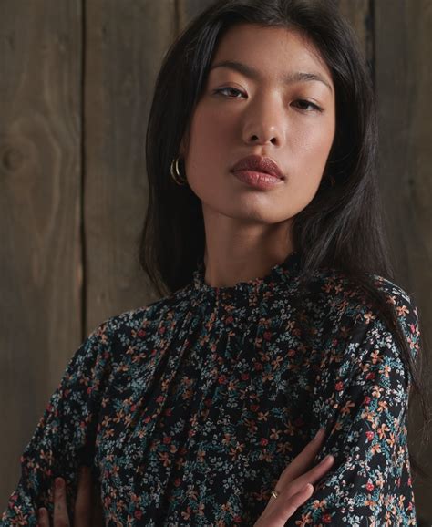 RICHELLE HIGH NECK TOP