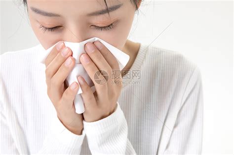 女性流鼻血感冒高清图片下载-正版图片501089316-摄图网