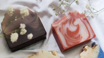 10 sustainable swaps to make today for a plastic-free bathroom | Vogue ...