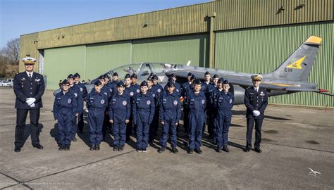 Lancement officiel de la première escadrille air jeunesse de la BA 721 ...