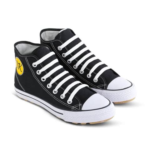 Jual Sepatu Sneakers / Kets Pria kanvas hitam JK Collection JAS 7203 ...