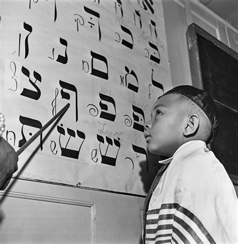 Hebrew wasn’t spoken for 2,000 years. Here’s how it was revived. | National Geographic