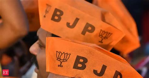BJP forms 3-member committee to probe deaths in Bhatpara clashes in ...