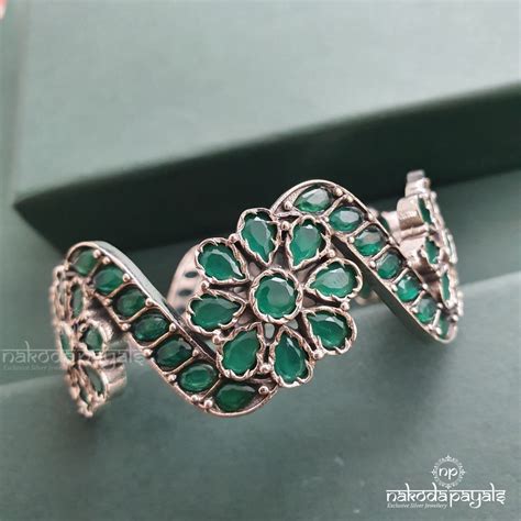 Bangles / Kadas – Page 17 – Nakoda Payals