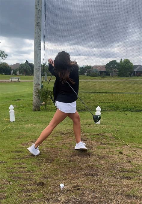 Someone tell me what I’m doing wrong | Avery ️ (@averyleighof)