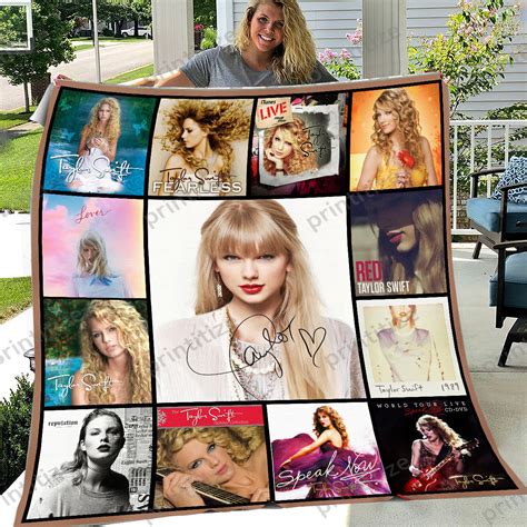Taylor Swift Signed For Fans Blanket - Bluefink