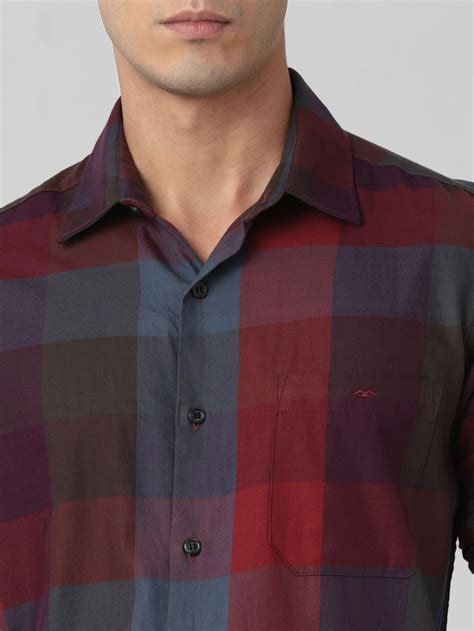 Buy Maroon Large Check Slim Fit Casual Shirt Online at Muftijeans
