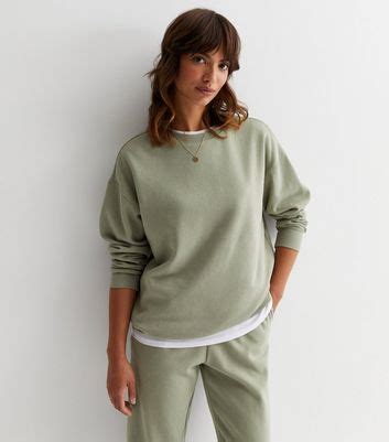 Olive Jersey Crew Neck Sweatshirt | New Look
