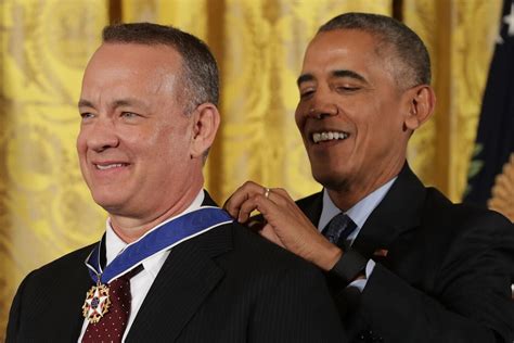 Obama gives presidential medals to Silicon Valley, Hollywood, sports ...