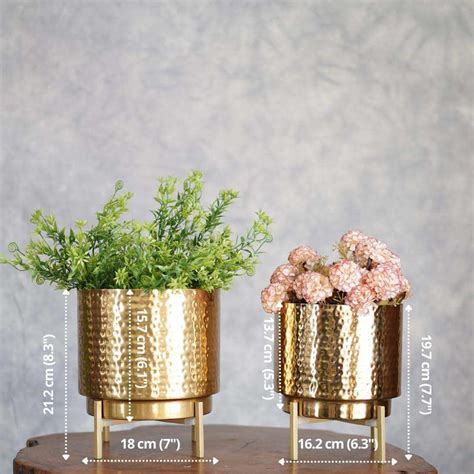 Wrought Iron Plant Stand - Stylish Hammered Metal Planter for Tabletop ...