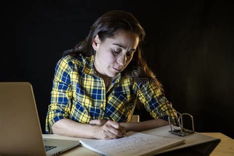 Overworked Student 的图像结果